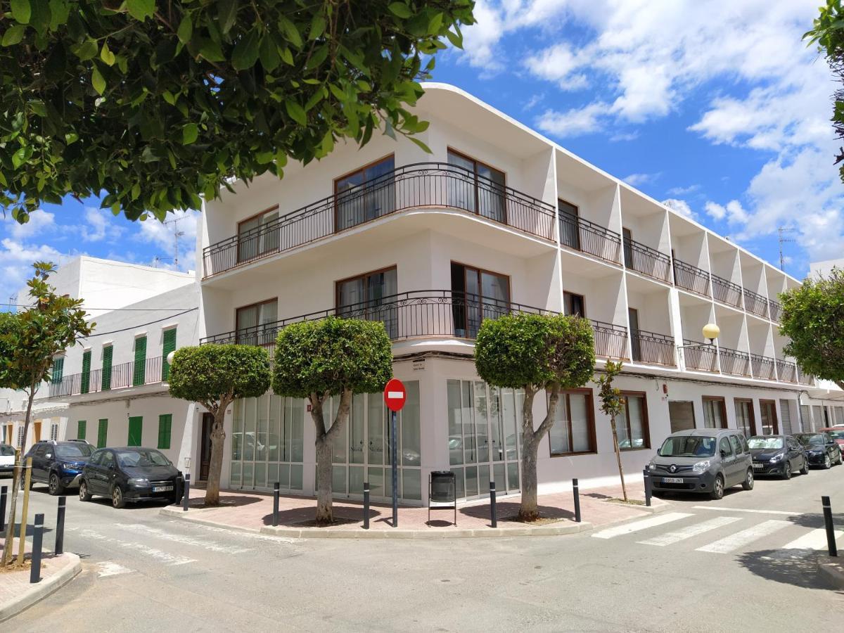 Hostal Residencia Nicolau سان أنطونيو المظهر الخارجي الصورة