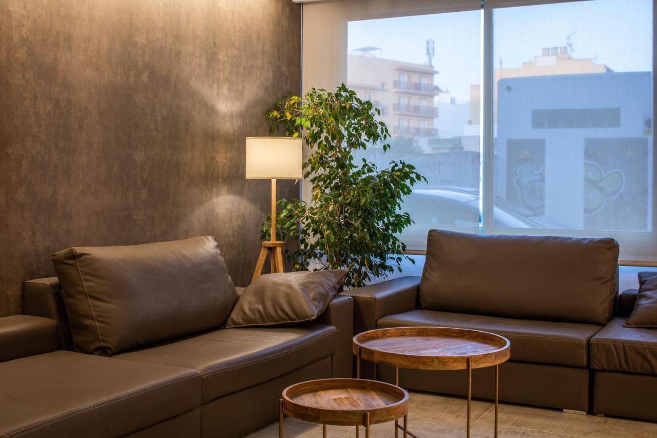 Hostal Residencia Nicolau سان أنطونيو المظهر الخارجي الصورة