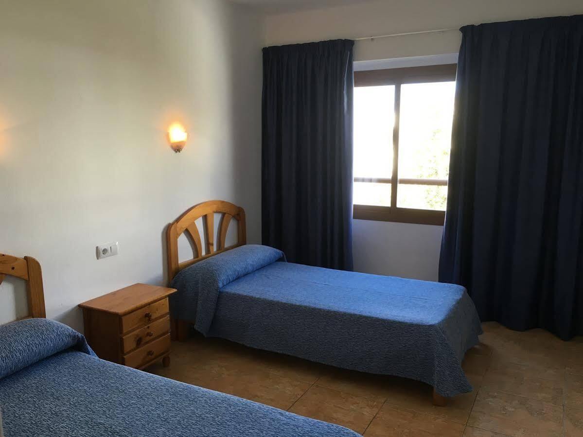 Hostal Residencia Nicolau سان أنطونيو المظهر الخارجي الصورة